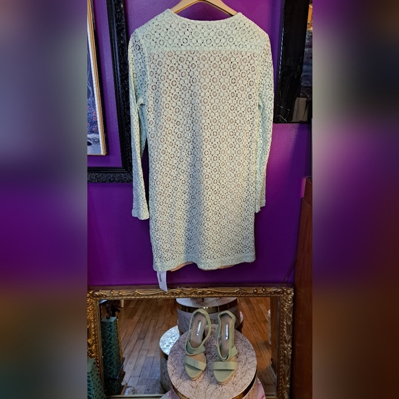 Victoria Beckham Trending 2025 Mint Green Lace Dress. Size Medium - Picture 6 of 6